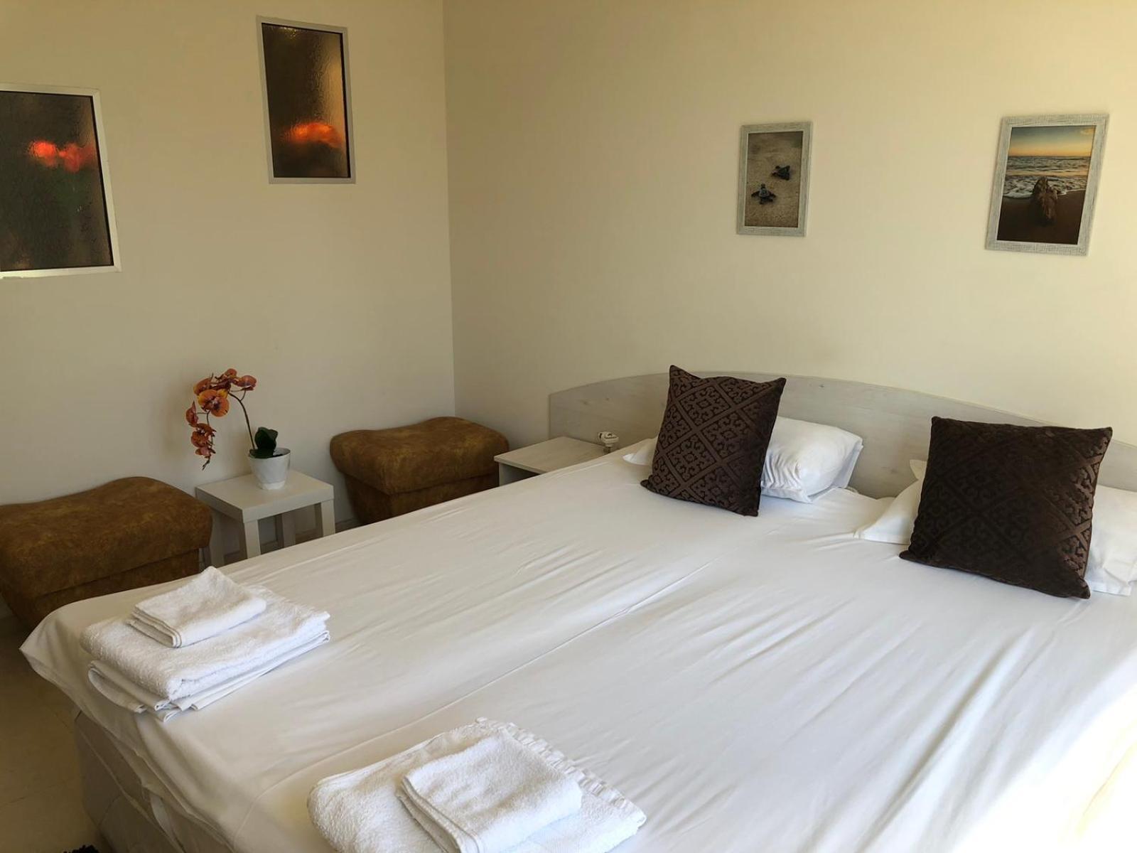Complex Pika Hotell Golden Sands Exteriör bild