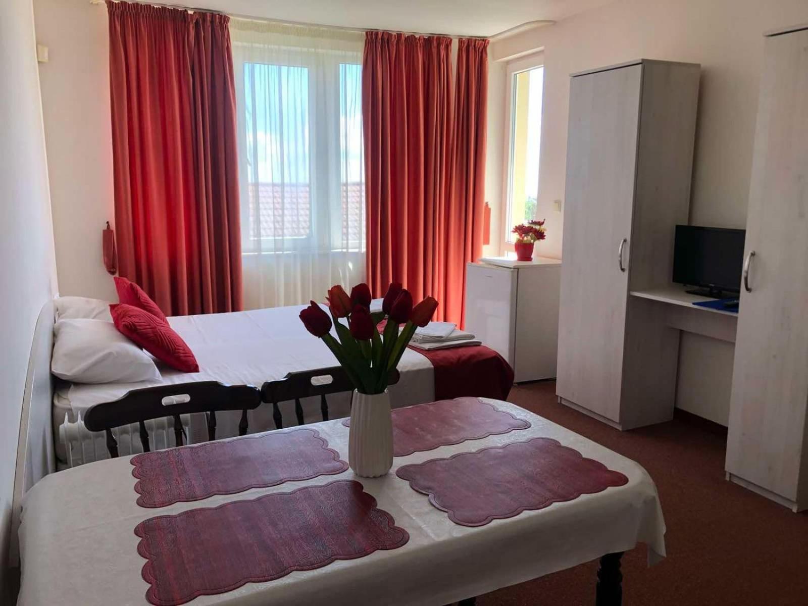Complex Pika Hotell Golden Sands Rum bild