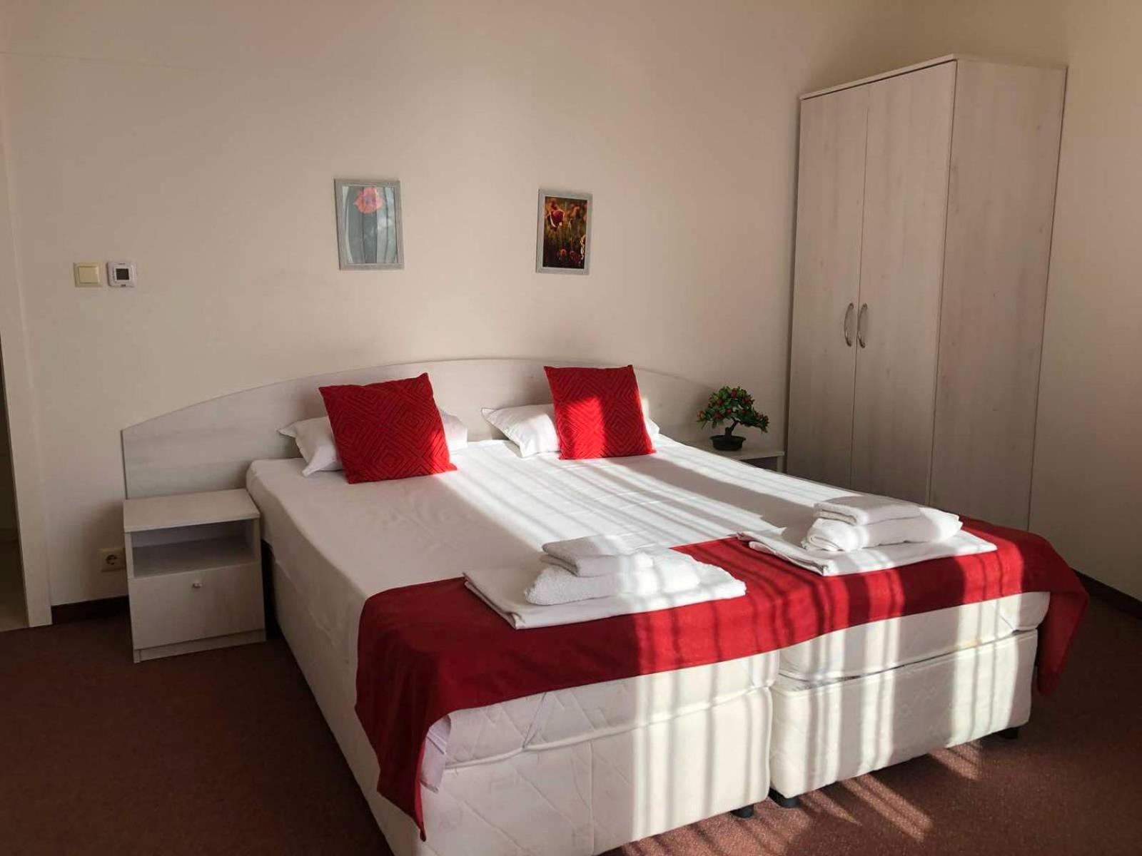 Complex Pika Hotell Golden Sands Rum bild